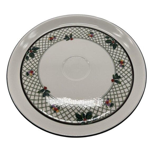 Mikasa Heritage Christmas Story CAB08 Large Round Torte Hordevour Platter 14.5" - Picture 3 of 5